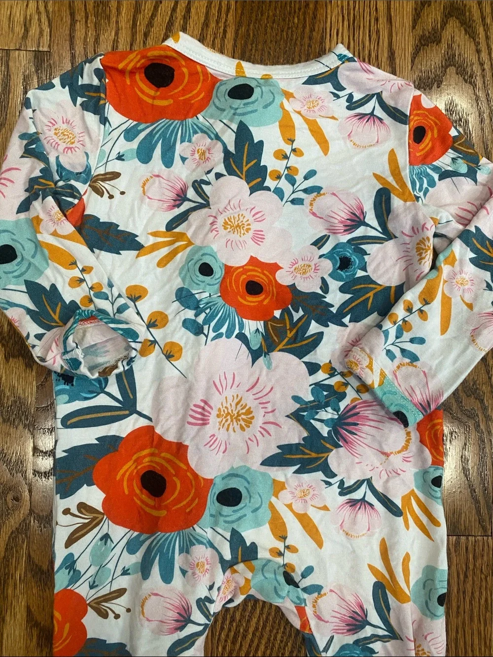 Milk Snob bamboo floral ruffle footie, size 6-12 months. Like new condition